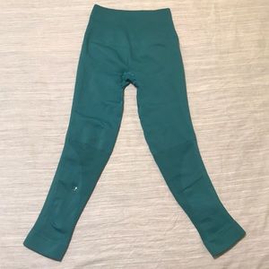 Lululemon Green Crop